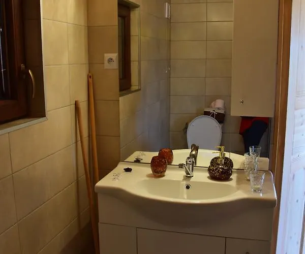 Ow Bursztynek Lodge *